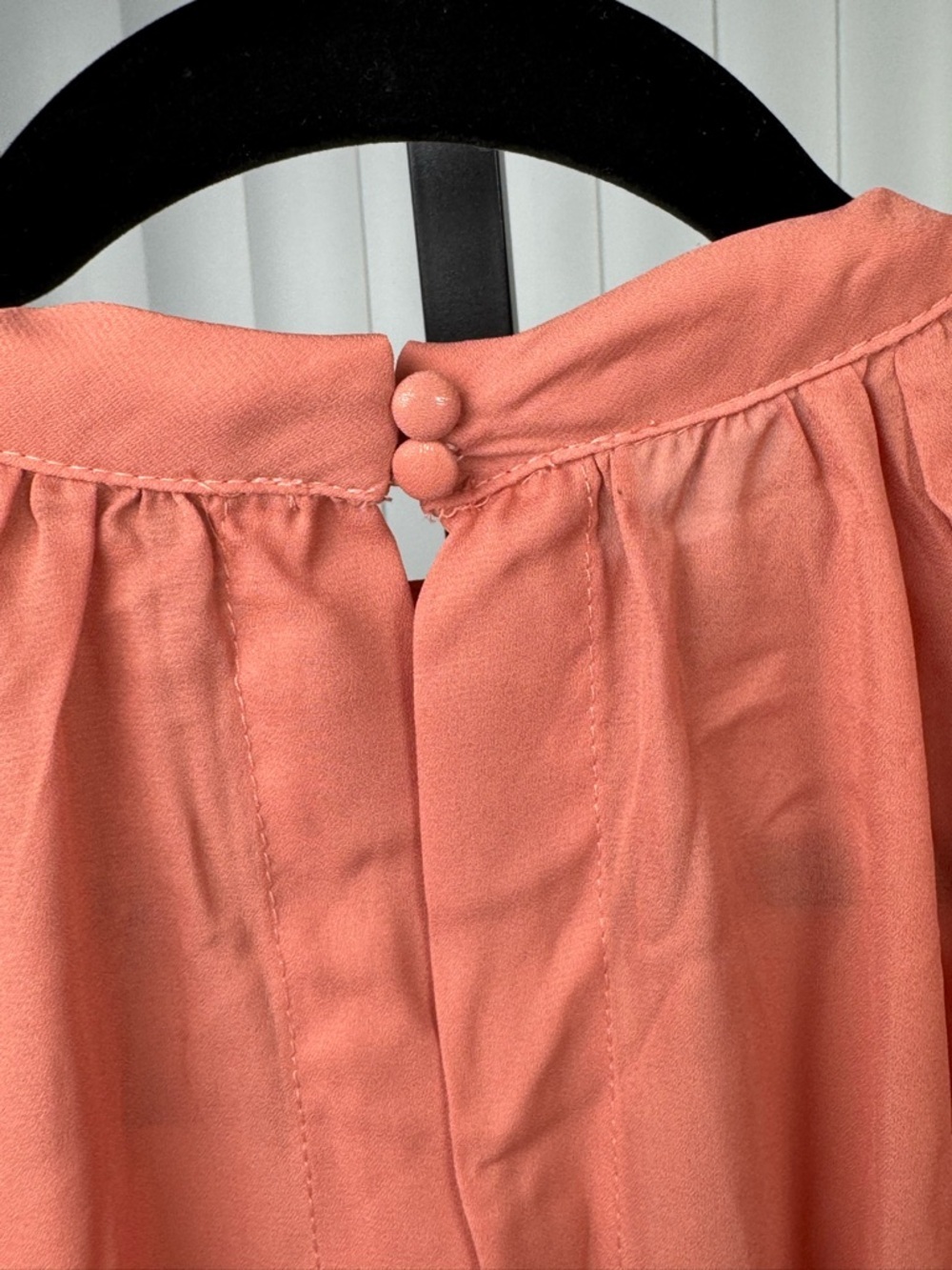 Hayden Los Angeles Blouse – Size Large – Peach / Coral – Tie Back - Picture 6 of 9